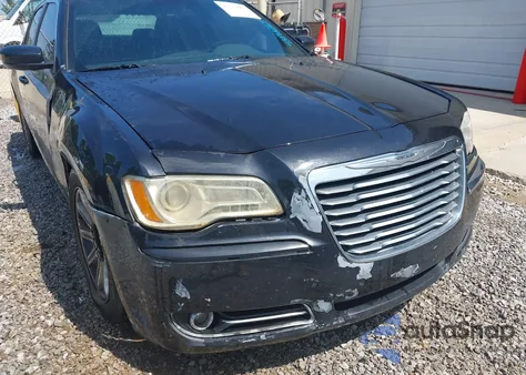 2013 Chrysler 300 Motown из США, поврежденный, VIN 2C3CCAAG7DH731665